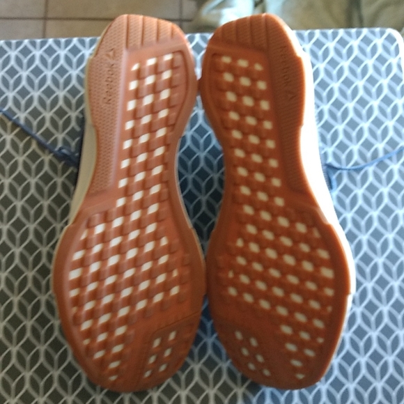 Reebok Fusium Run 2.0 NWOT in box - Picture 6 of 7